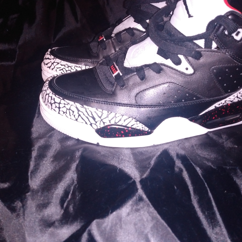 Air jordan retro son of mars